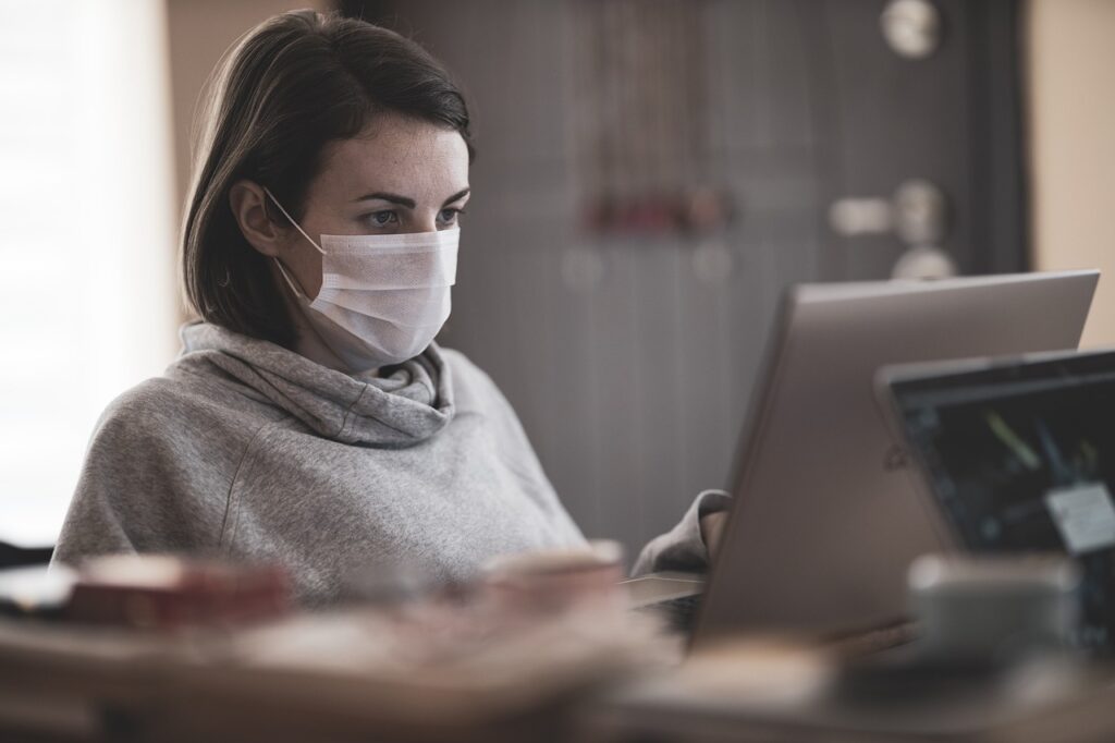 La importancia de la salud mental en el ámbito laboral- Reinvéntate Carolina Montero